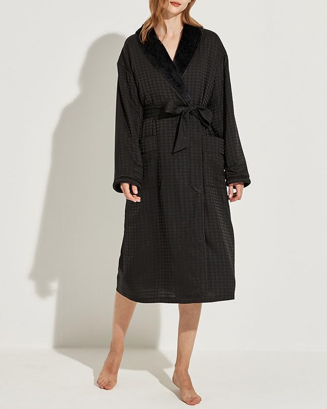 Women's Long Sleeve Fleece Robe with Pockets Jacquard Fluffy Plush Bathrobe