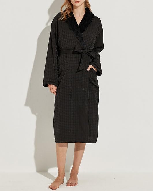 Women's Long Sleeve Fleece Robe with Pockets Jacquard Fluffy Plush Bathrobe