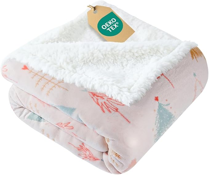 Christmas Sherpa Blanket Throw Size - Reversible Sherpa Fleece Blanket - Super Soft Double Sided Throw for Bed, Sofa, Couch - Thick, Cozy & Plush - Xmas Winter Bedding - Christmas Trees, Pink, 50x60