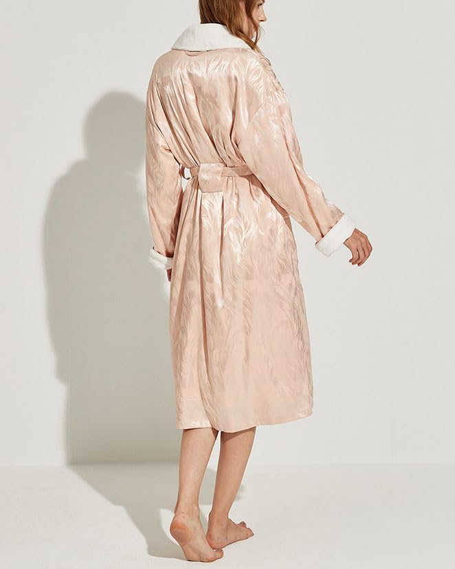 Women's Long Sleeve Fleece Robe with Pockets Jacquard Fluffy Plush Bathrobe