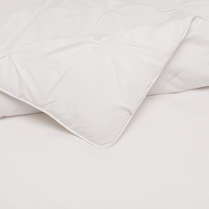 Amazon Basics 2 Piece Lightweight Pinch Pleat All-Season Down-Alternative Comforter Bedding Set, Twin/Twin XL, Cream, Solid