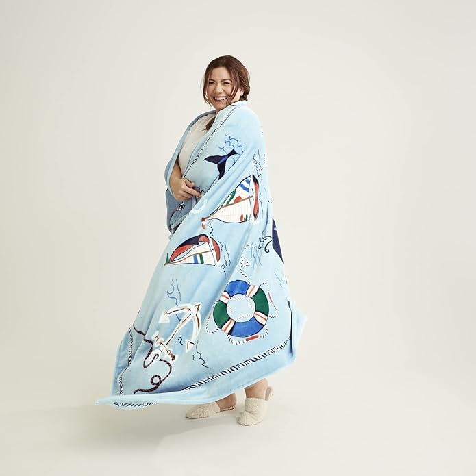 Vera Bradley Women's Disney Fleece Plush Throw Blanket