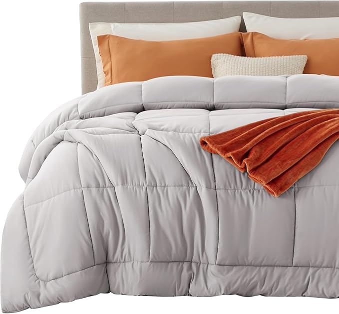 Bedsure Comforter Duvet Insert - Quilted Comforters Alaskan King, All Season Duvet, GentleSoft Down Alternative Bedding, with 8 Tabs, Gifts for Women/Men, Light Grey,Alaskan King 130x120 Inch