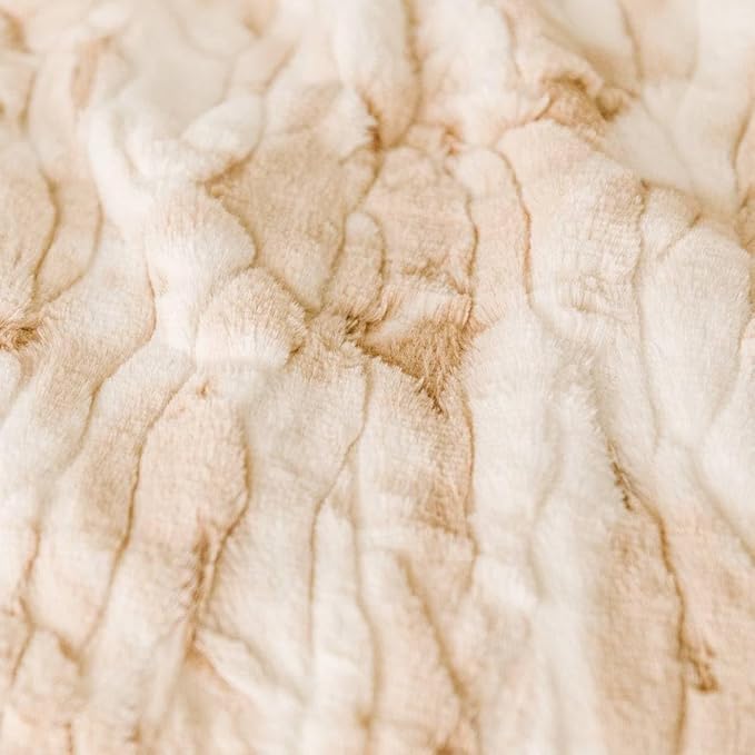 Minky Designs Crème Brulee Minky Blanket – Ultra Soft Faux Fur Throw Blanket for Couch, Bed & Home – Fluffy, Warm & Luxurious – Posh Collection (Medium, 50x60)