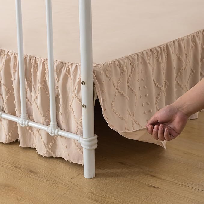 Bed Skirt Queen Size，Ruffled Cream Bed Skirt with Split Corners，Queen Bed Skirt 14 Inch Drop, Boho Tufted Shabby Chic Queen Size Bed Skirt, Bed Skirts Queen Size