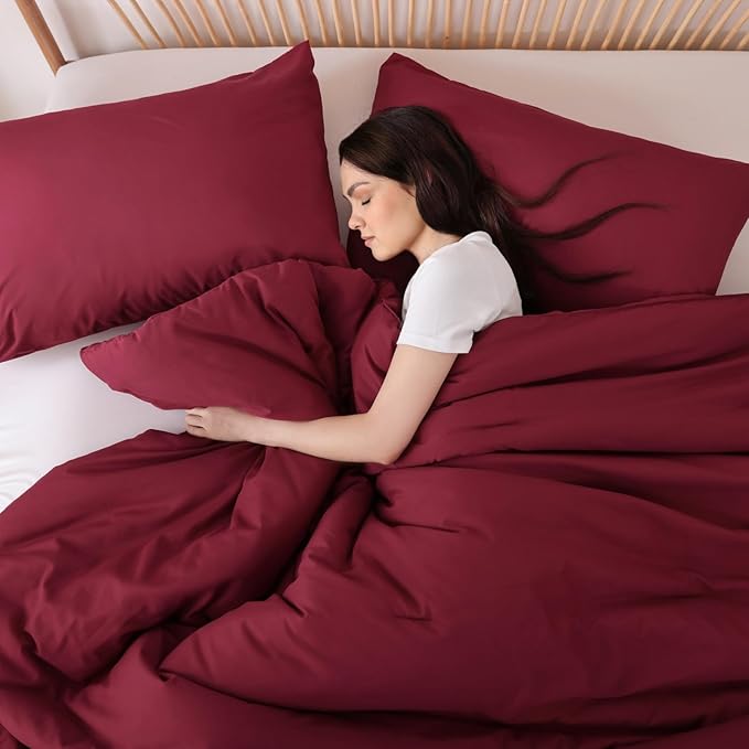ROSGONIA Full Size Comforter Sets for Girls Boys Kids Dark Red, 3pcs Comforter Full Size (1 Comforter & 2 Pillowcases) Lightweight Dorm Bedding Sets