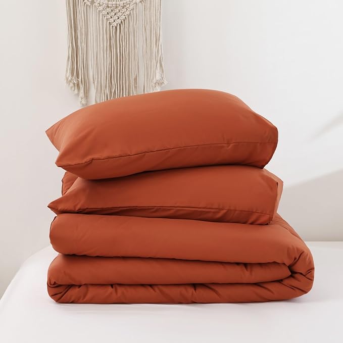 ROSGONIA Oversized Queen Comforter Burnt Orange, 3pcs (1 Terracotta Comforter & 2 Pillowcases) Lightweight Oversized Queen Comforter Sets Bedding