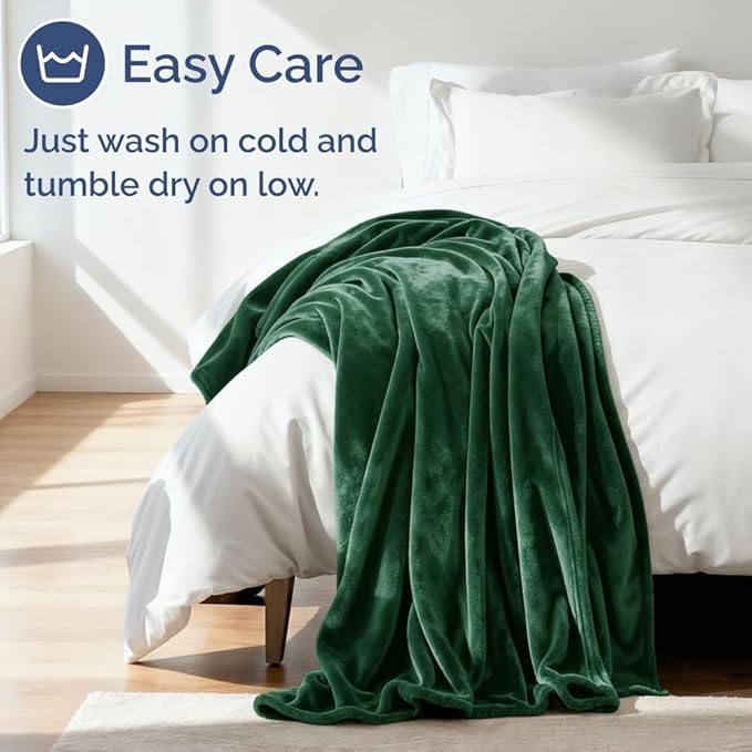 Ultra Soft Fleece Blanket Twin Size - Flannel Fleece Luxury Twin Blanket - Lightweight for Couch Bed Chair - Thick, Warm and Breathable - All Season Cozy Anti-Static Microplush Bedding, Forest Green