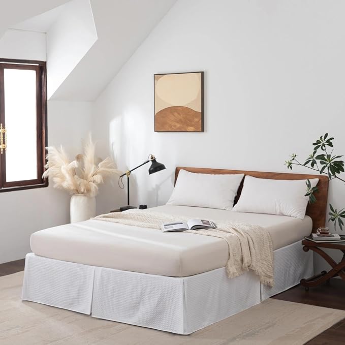Full Bed Skirt, Wrap Around Bed Skirt with Pleated Corner, 12 Inch Drop Pleated Waffle Weave Bedskirts, Anti-Slip, Microfiber, White, 12'' Full