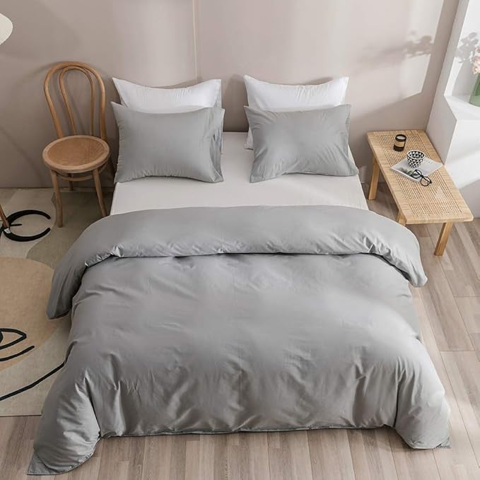 KAREVER Silver Comforter Queen Light Gray Bedding Set 3 Pieces Comforter Set 1 Queen Comforter (90x90 inches) with 2 Pillowcases (20x26 inches)