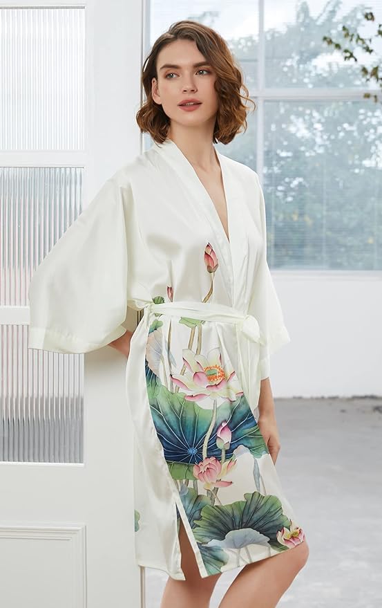 Ledamon Women's Kimono Short Robe - Classic Floral Bathrobe Nightgown
