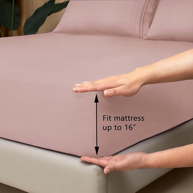 Mejoroom Twin XL Sheet Set - Hotel Luxury Microfiber Sheet & Pillowcase Sets Fits College Dorm Room Mattress - Soft, Breathable, Wrinkle & Fade Resistant - 3 Piece (Dusty Pink)