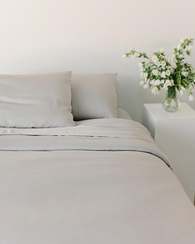 Cozy Earth Luxury Duvet Cover King - 100% Viscose from Bamboo - Ultra-Soft, Cooling & Lightweight Duvet Cover - Temperature-Regulating Bedding with Concealed Zip & Interior Snap Closures - Light Grey