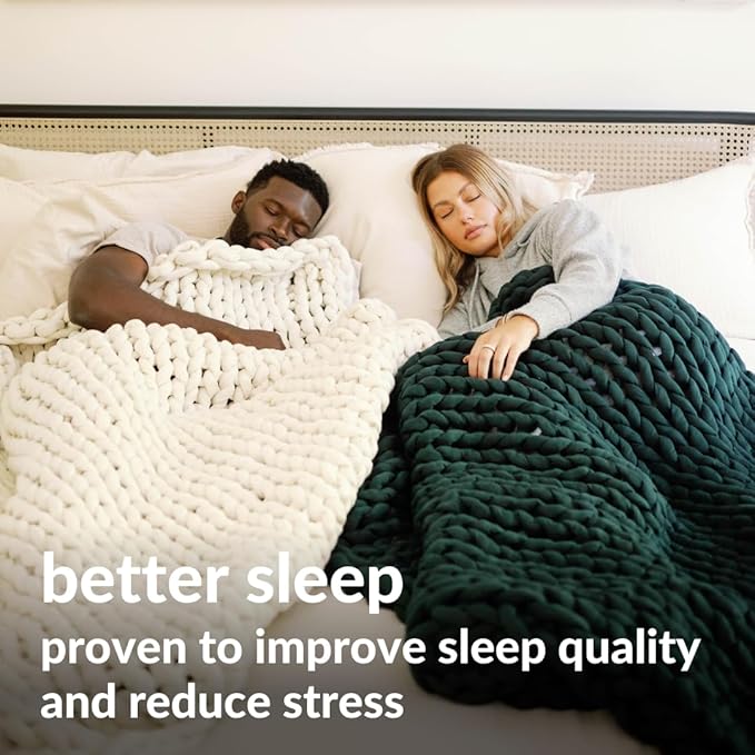 Nuzzie Chunky Knit Weighted Blanket - Breathable, Cooling, Hand Made Knit Throw Blanket for Sleep - Machine Washable, Stylish Decor Design (Forest Green, Queen | 22lbs | 60"x80")