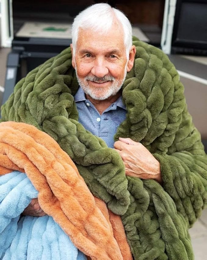 Minky Couture Hugs Blanket - Extra Plush Blanket for Premium Gifting - Stretchy Bubbled Cozy Throw - Silky Smooth - Durable & Machine-Washable - Travel-Friendly - Grande, Camp Green