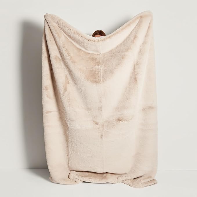 UnHide Marshmallow - Faux Fur Blanket - Heavy Weight, Extra Soft Blanket - Made from Recycled Materials - Machine Washable - Large (90" x 108") - Beige Bear
