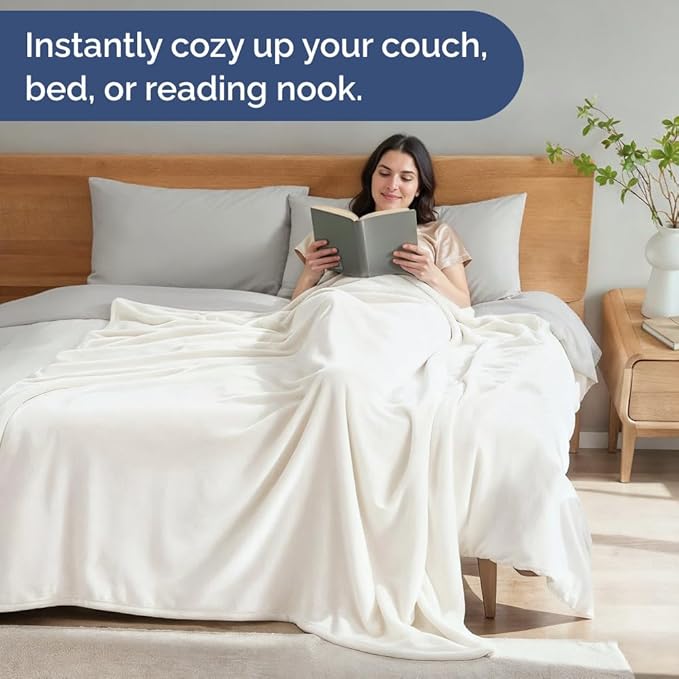 Ultra Soft Fleece Blanket King Size - Flannel Fleece Luxury King Blanket - Lightweight for Couch Bed Chair - Thick, Warm and Breathable - All Season Cozy Fuzzy, Anti-Static Microplush Bedding, White