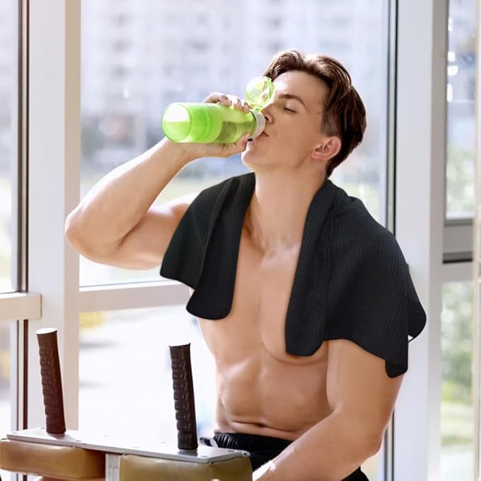 SUNLAND Microfiber Sports Workout Towels Fast Drying Fitness Sweat Towels for Men & Women Lightweight Multi-Purpose Gym Exercise Towel