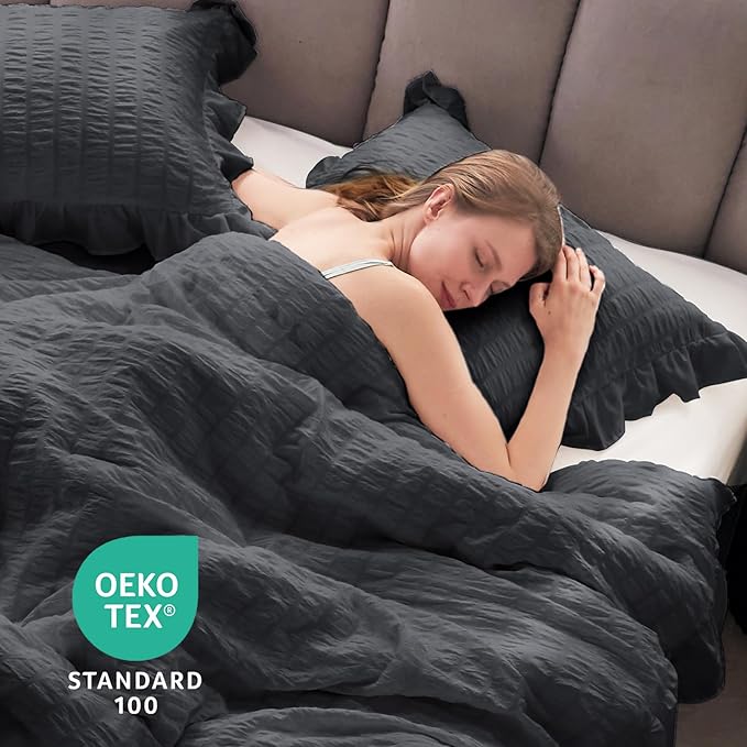 JOLLYVOGUE Dark Gray Queen Comforter Set, 3 Pieces Seersucker Bedding Comforter Sets, All Season Bed in a Bag Queen, Lightweight & Fluffy Queen Bedding Set with 1 Comforter, 2 Ruffle Pillowshams