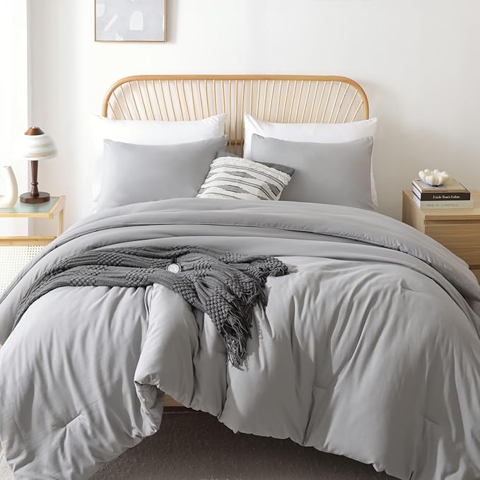 ROSGONIA Oversized Queen Comforter Gray, 3pcs (1 Grey Comforter & 2 Pillowcases) Lightweight Oversized Queen Comforter Sets Bedding Blanket Quilts