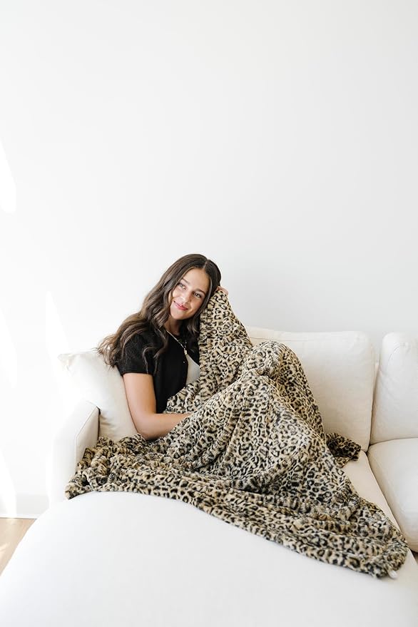 GRACED SOFT LUXURIES Throw Blanket Softest Warm Elegant Cozy Comfy Decorative Thick Faux Fur for Modern Living (Classic Leopard, Extra Large 60" x 80")