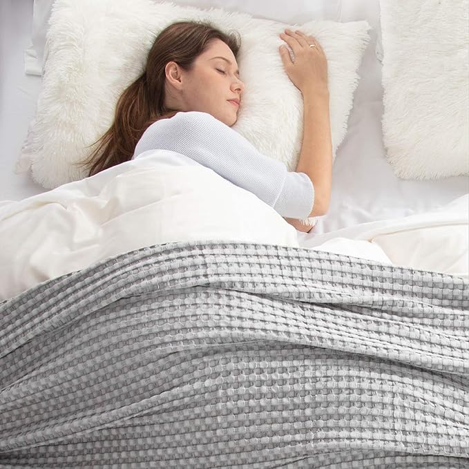 Bedsure Cooling Cotton Waffle King Size Blanket - Lightweight Breathable Summer Blanket of Rayon Derived from Bamboo for Hot Sleepers, Luxury Throws for Bed, Couch and Sofa, Grey, 104x90 Inches