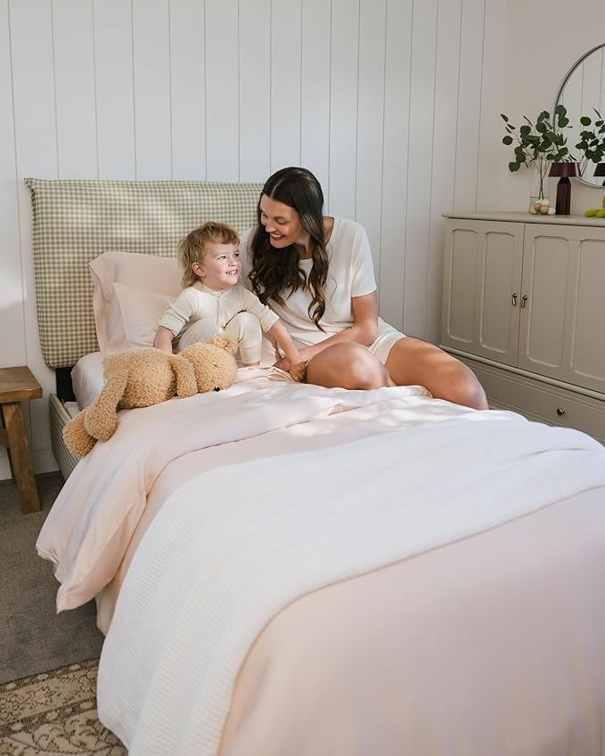 Cozy Earth Luxury Duvet Cover Queen - 100% Viscose from Bamboo - Ultra-Soft, Cooling & Lightweight Duvet Cover - Temperature-Regulating Bedding with Concealed Zip & Interior Snap Closures - Peony