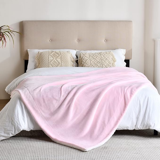 SOCHOW Sherpa Fleece Throw Blanket, Double-Sided Super Soft Luxurious Plush Blanket Twin Size, Light Pink, 60x80 inches