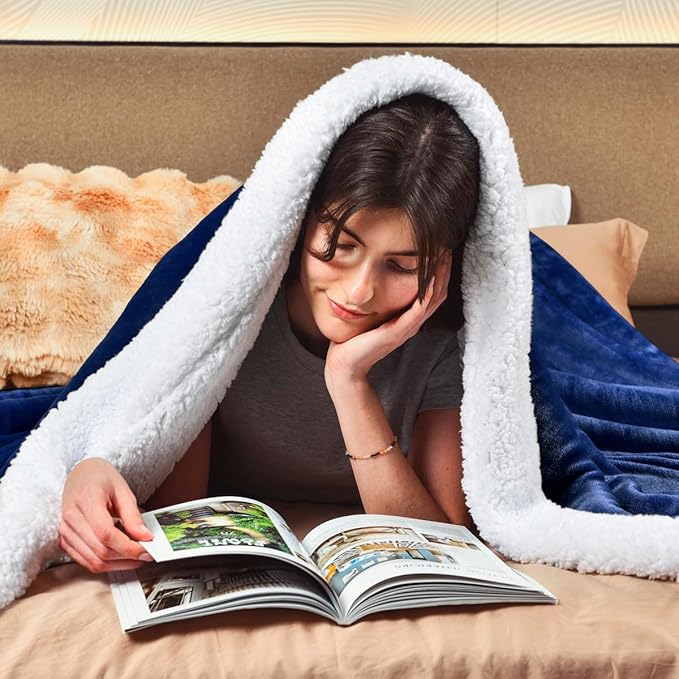 KAWAHOME Sherpa Fleece Throw Blanket for Bed - Extra Warm and Heavy Thick Throw Blankets for Winter, Super Soft 500GSM Plush Blanket, 50"X 60" Navy Blue