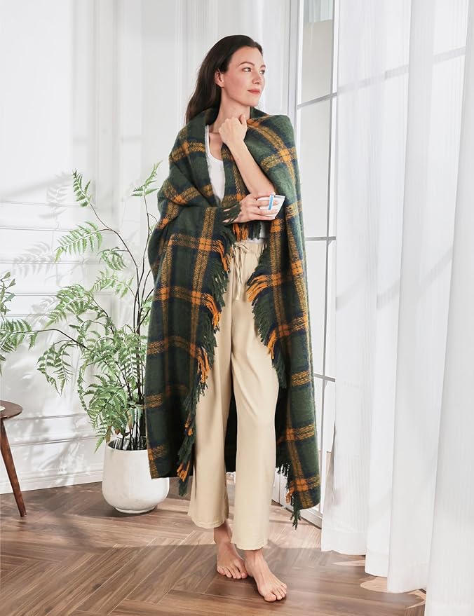 ZonLi Green Plaid Throw Blanket for Couch, Checkered Throw Blanket for Home Decor, Soft Lightweight Cozy All Season Decorative Vintage Blankets with Tassel for Bed and Sofa, 50'' x 60''
