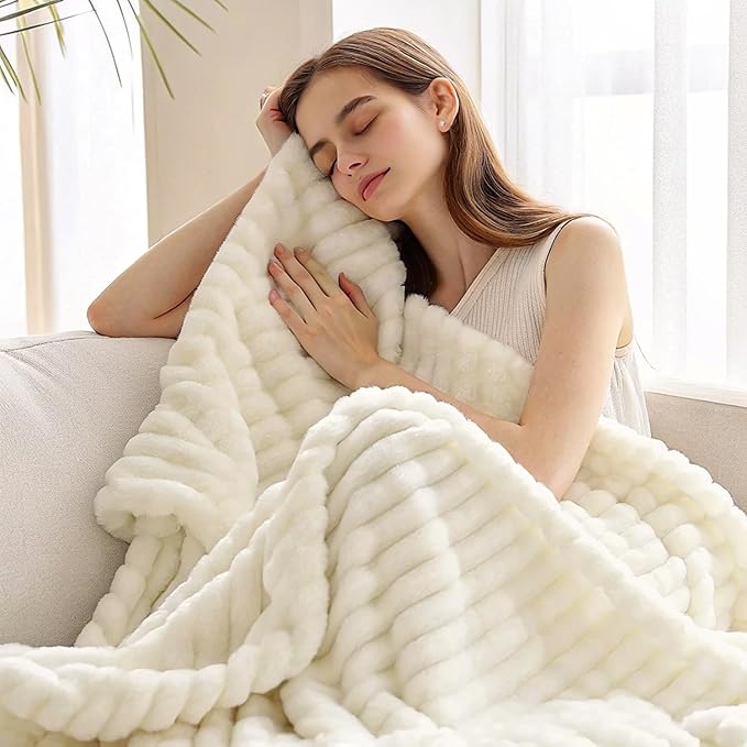 decorUhome Christmas Soft Fleece Cream White Blanket King Size for Bed, Cozy Fluffy Plush Flannel Large Striped Throws for Couch Sofa, Lightweight Decorative Fuzzy Blanket for Woman, 108x90 Inches