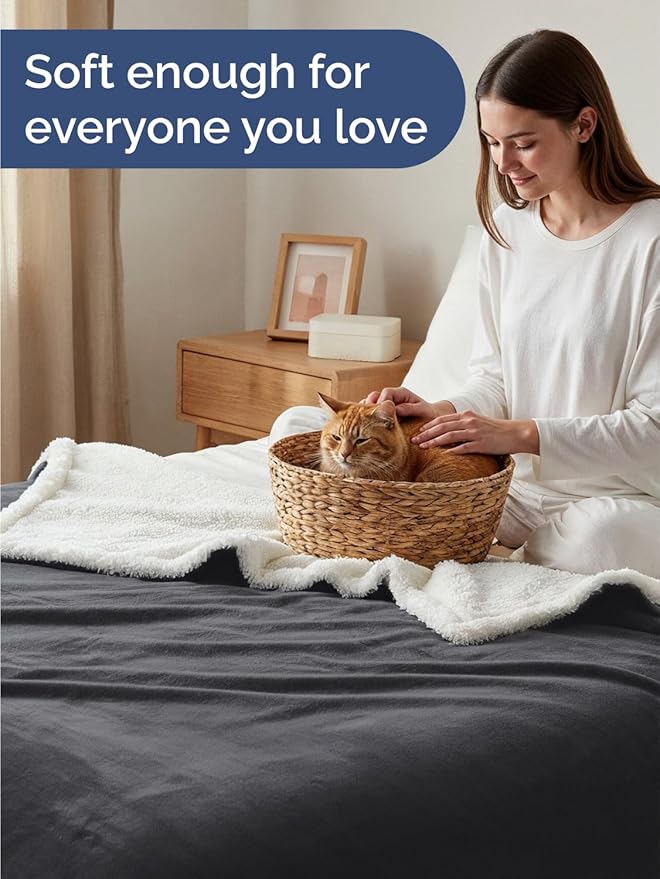 Sherpa Fleece Blanket Queen Size - Reversible Sherpa Fleece Queen Blanket - Super Soft Double Sided for Bed, Sofa, Couch - Thick, Warm, and Plush - Luxurious Bedding for Winter - Dark Grey, 90" x 90"