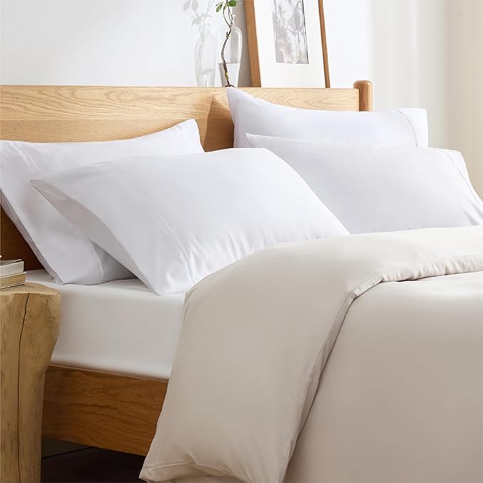 Bedsure Pillow Cases Standard Size Set of 4 - White Brushed Microfiber Pillowcases 4 Pack, Super Soft and Cozy Pillow Case Covers with Envelope Closure, Wrinkle, Fade and Stain Resistant, 20x26 Inches