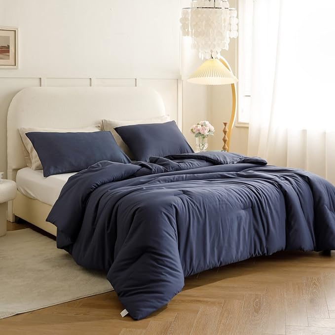 ROSGONIA Twin/Twin XL Comforter Set for College Boys Girls Navy Blue, 1 Blue Comforter & 1 Pillowcase, Lightweight Kids Comforter Soft Dorm Bedding