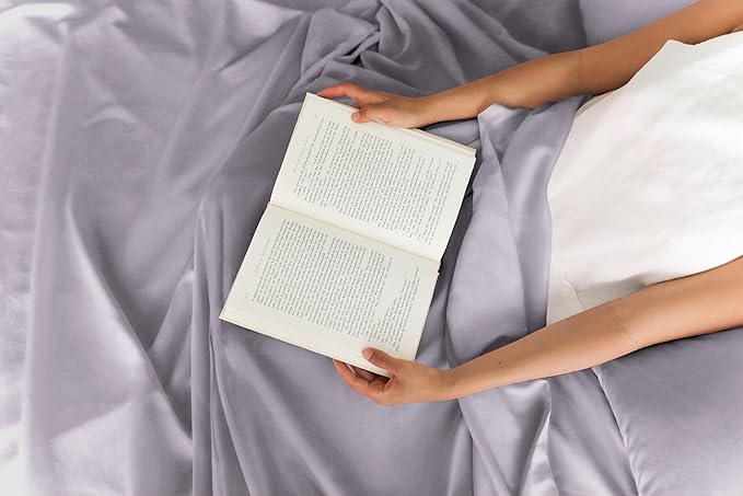 Queen Size 4 Piece Sheet Set - Extra Soft, Breathable and Cooling - Hotel Luxury Durable Bed Sheets for Women & Men - Deep Pockets, Easy-Fit & Wrinkle-Free - Light Lilac Oeko-Tex