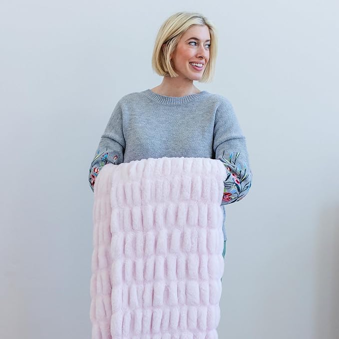 Minky Designs Blossom Pink Minky Blanket – Ultra Soft Faux Fur Throw Blanket for Couch, Bed & Home – Fluffy, Warm & Luxurious – Chic Collection (X-Large, 60x84)