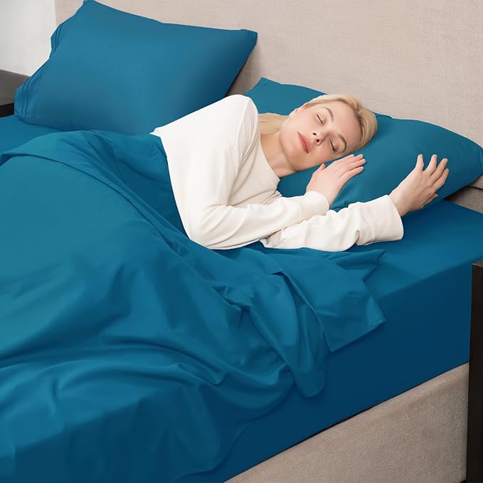 Mejoroom Bed Sheets Set - Extra Soft Luxury Full Sheets with 16 Inch Deep Pocket - Premium Bedding Collection - Breathable, Wrinkle, Fade & Stain Resistant - 4 Piece (Full, Peacock Blue)