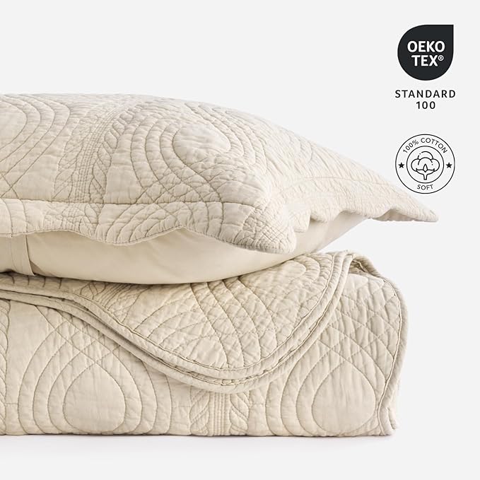 EVERGRACE 100% Cotton Scallop Quilt Set, Queen Size 3 Piece Set – Lightweight Bedspread with 2 Shams, Soft Prewashed Matelasse Coverlet for Cozy and Elegant Bedding, Flax Beige