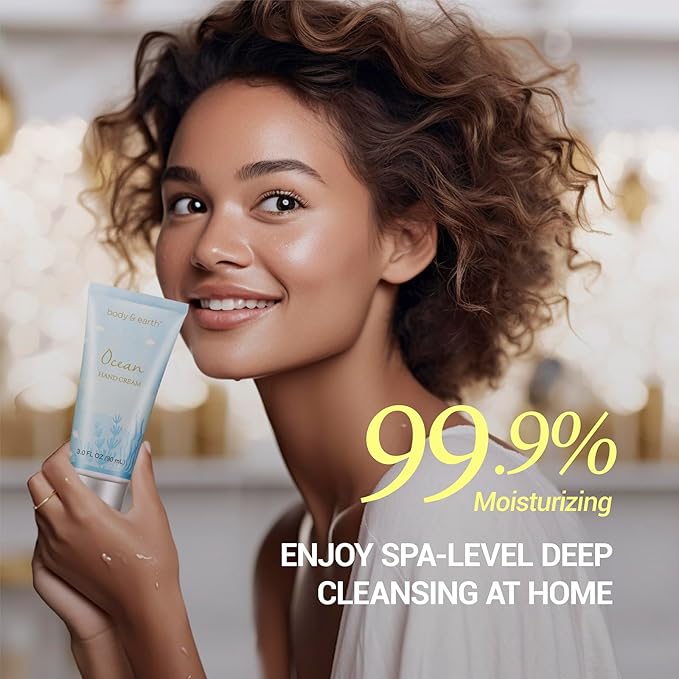 Gifts for Women, Bath and Body Womens Gift Sets with 5 Pcs Ocean Scented Spa Gifts for Women Bath Gift with Scented Candle Body Butter Hand Cream Bath Bomb Christmas Gifts