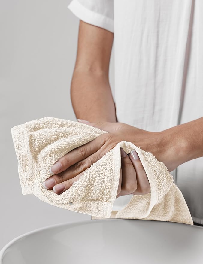 Delara 100% Organic Cotton Towels 650 GSM Plush Feather Touch Quick Dry Wash Cloth, Pack of 24 GOTS Certified, Oeko-Tex Green Certified, Organic Cotton Wash Cloth, 13"X13"