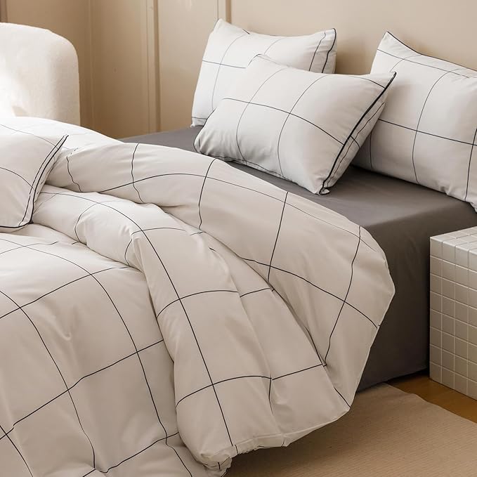 KAREVER White Grid Comforter Queen Women Black Square Lines Checkered Bedding Set Queen White Plaid Comforter Queen Size