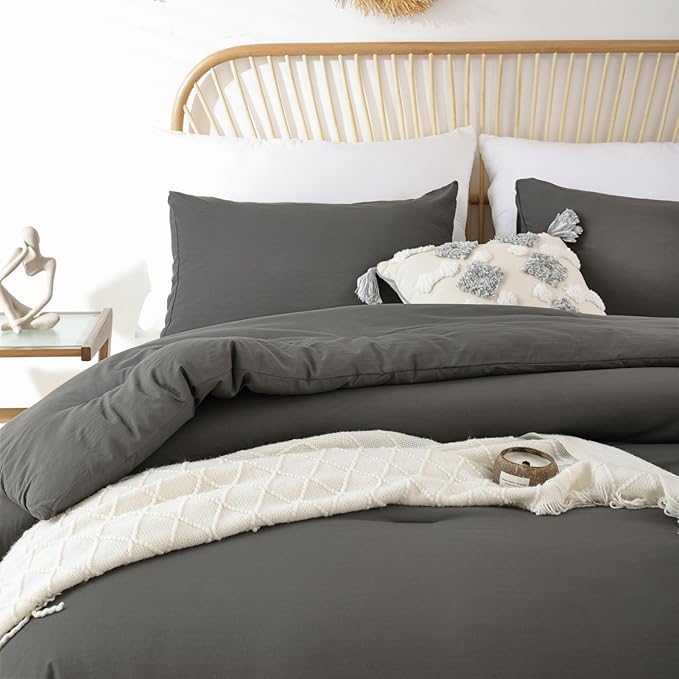 ROSGONIA Oversized King Comforter 128x120, 3pcs Super King Plus (1 Dark Gray Comforter & 2 Pillowcases) Lightweight Oversized King Bedding Set Blanket