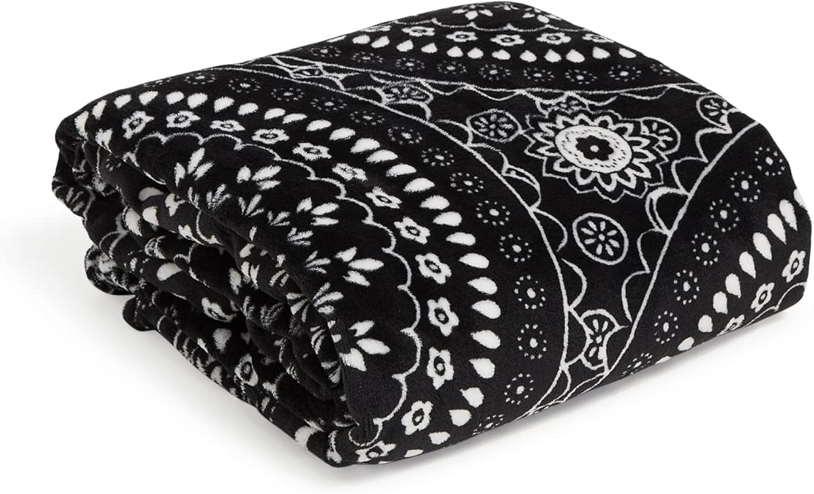 Vera Bradley Women's Disney Fleece Plush Throw Blanket