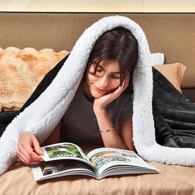 KAWAHOME Sherpa Fleece Throw Blanket for Bed - Extra Warm and Heavy Thick Throw Blankets for Winter, Super Soft 500GSM Plush Blanket, 50"X 60" Dark Grey