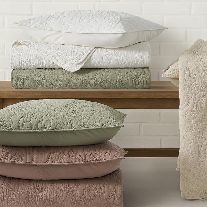 EVERGRACE 100% Cotton Paisley Quilt Set, King Size 3 Piece Set – Prewashed Lightweight Bedspread with 2 Shams, Soft & Breathable Matelasse Coverlet for All-Season Comfort, Dusty Brick