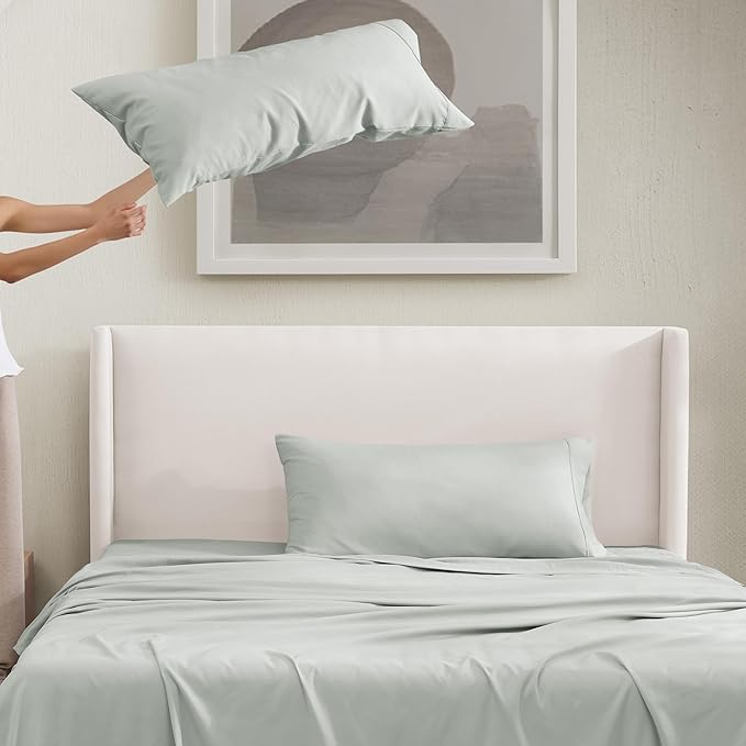 UGG King Sheet Set 4-Piece Luxury Cooling Sheets Deep Pockets Premium Bedding with 2 Pillow Shams Hypoallergenic Machine Washable Soft Lightweight Bed Set for Bedroom, King, Mineral Green (Hedi)