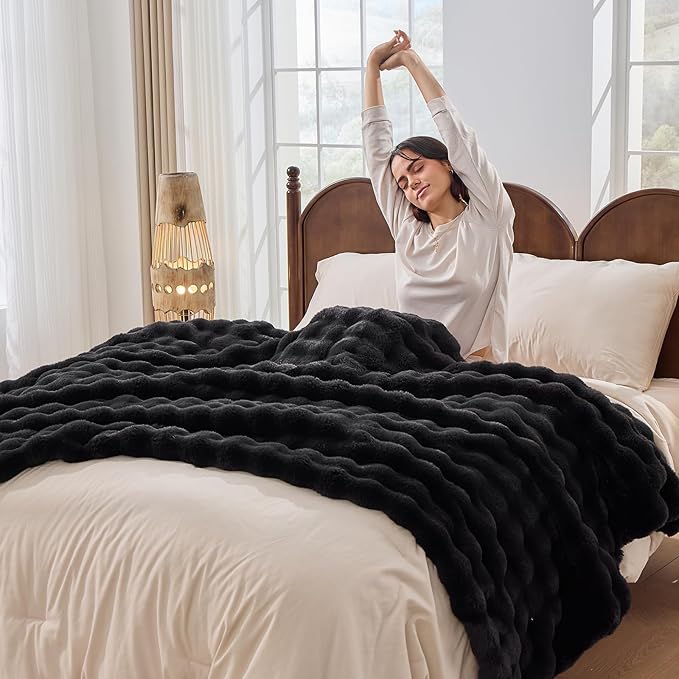 Fluffy Faux Fur Throw Blanket for Couch, Bed & Sofa - Twin Size 60''x80'', Luxury Cozy Plush, Bubble, Warm Decorative Blanket - Black