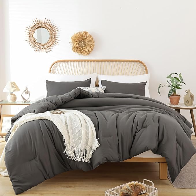 ROSGONIA Oversized Queen Comforter Charcoal Gray, 3pcs (1Grey Comforter & 2 Pillowcases) Lightweight Oversized Queen Comforter Sets Bedding Blanket Quilts