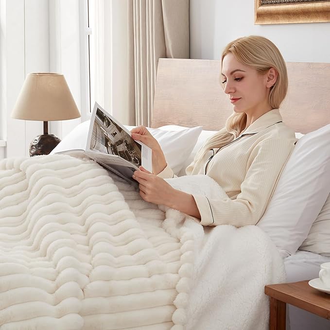 Westinghouse Electric Blanket Queen Size, Super Cozy Luxury Faux Fur & Sherpa Heated Blanket with 10 Heating Levels & 1-12 Hours Auto Off, Fast Heating Blanket, Machine Washable, 84x 90 Inch, Beige
