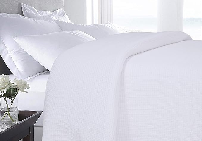 DOLLCENT 100% Cotton Queen Size Blanket for Bed, Premium Soft Combed Lightweight Blankets, Washed Breathable Cozy Bed Throw Blanket, White Queen Cotton Blankets for All Season: White (90"x90")